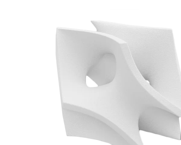 Prototipo bianco dalla geometria complessa stampato in 3D
